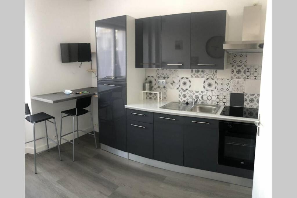 Yannadal/Studio Cosy Avec Vraie Cuisine A Recouvrance/ Proche Tram/Bus Et Proximite Avec L'Arsenal Apartment เบรสต์ ภายนอก รูปภาพ